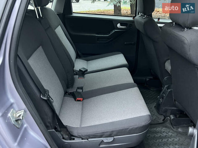 Серый Опель Мерива, объемом двигателя 1.6 л и пробегом 180 тыс. км за 3650 $, фото 21 на Automoto.ua