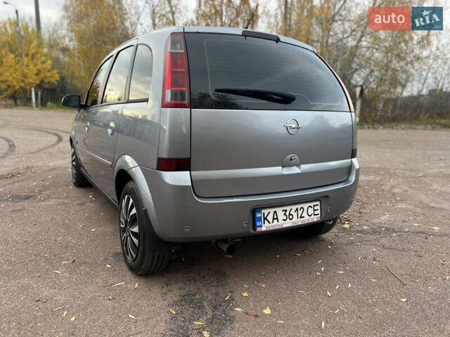 Серый Опель Мерива, объемом двигателя 1.6 л и пробегом 307 тыс. км за 3600 $, фото 21 на Automoto.ua