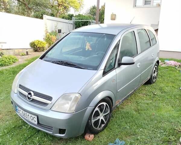 Серый Опель Мерива, объемом двигателя 1.7 л и пробегом 343 тыс. км за 1900 $, фото 7 на Automoto.ua
