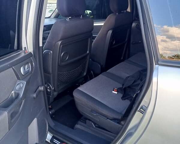 Сірий Опель Меріва, об'ємом двигуна 1.6 л та пробігом 235 тис. км за 3900 $, фото 14 на Automoto.ua