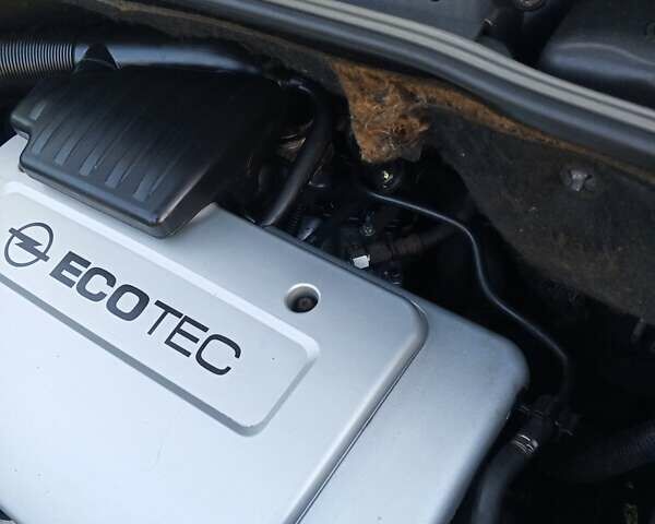 Сірий Опель Меріва, об'ємом двигуна 1.6 л та пробігом 235 тис. км за 3900 $, фото 10 на Automoto.ua