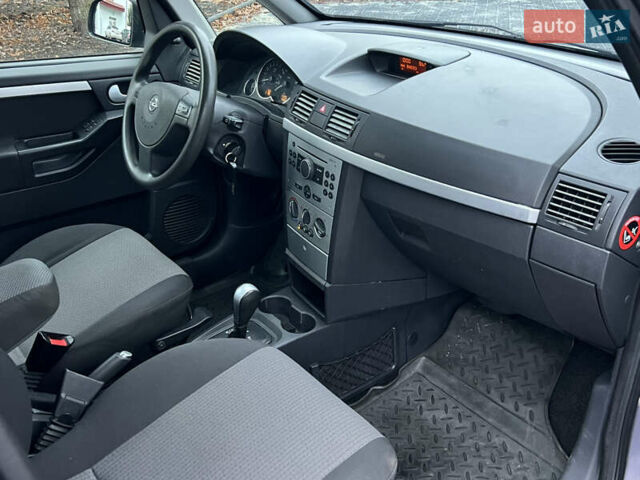 Серый Опель Мерива, объемом двигателя 1.6 л и пробегом 180 тыс. км за 3650 $, фото 16 на Automoto.ua