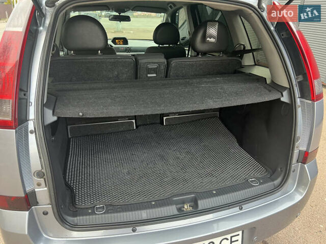 Серый Опель Мерива, объемом двигателя 1.6 л и пробегом 307 тыс. км за 3600 $, фото 8 на Automoto.ua