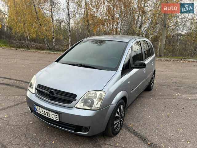 Серый Опель Мерива, объемом двигателя 1.6 л и пробегом 307 тыс. км за 3600 $, фото 20 на Automoto.ua