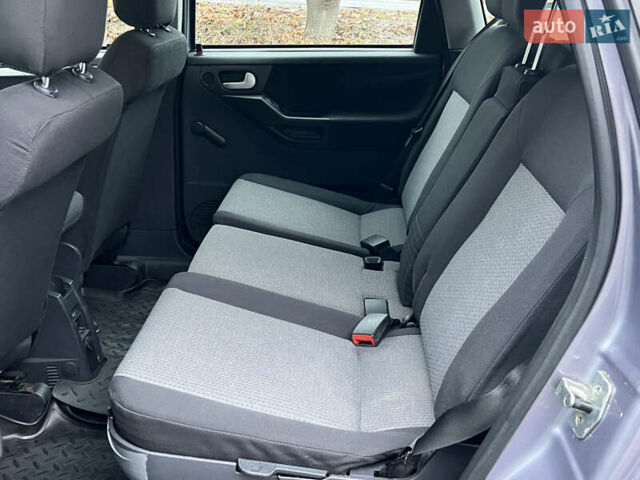 Серый Опель Мерива, объемом двигателя 1.6 л и пробегом 180 тыс. км за 3650 $, фото 22 на Automoto.ua