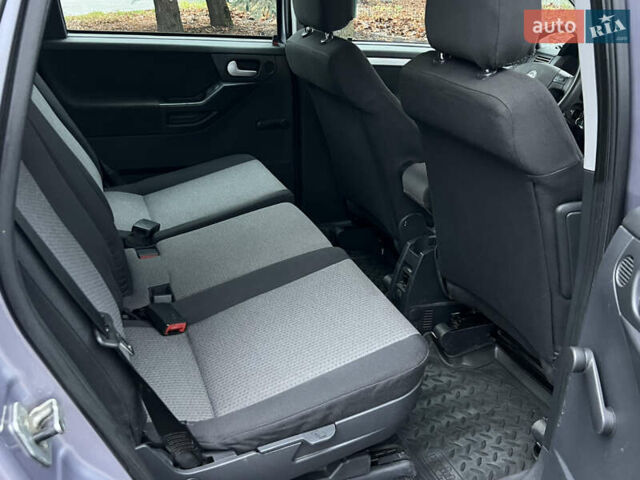 Серый Опель Мерива, объемом двигателя 1.6 л и пробегом 180 тыс. км за 3650 $, фото 20 на Automoto.ua