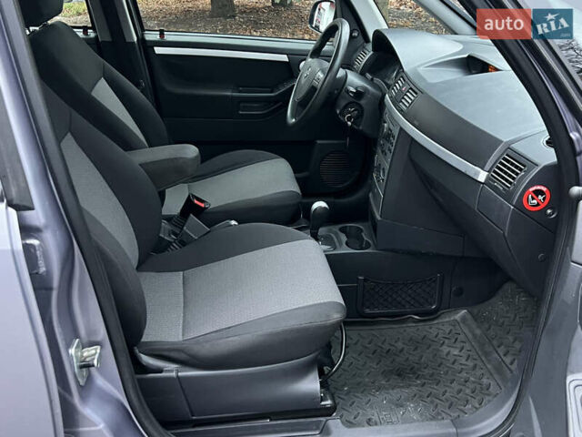 Серый Опель Мерива, объемом двигателя 1.6 л и пробегом 180 тыс. км за 3650 $, фото 15 на Automoto.ua