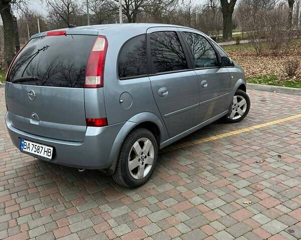 Сірий Опель Меріва, об'ємом двигуна 1.6 л та пробігом 250 тис. км за 4700 $, фото 5 на Automoto.ua