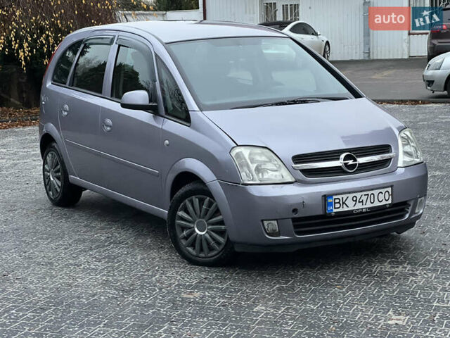 Серый Опель Мерива, объемом двигателя 1.6 л и пробегом 180 тыс. км за 3650 $, фото 3 на Automoto.ua