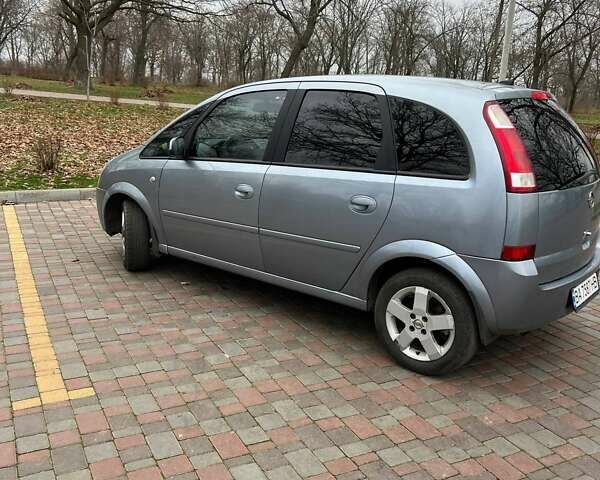 Сірий Опель Меріва, об'ємом двигуна 1.6 л та пробігом 250 тис. км за 4700 $, фото 8 на Automoto.ua