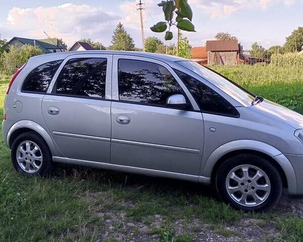 Сірий Опель Меріва, об'ємом двигуна 1.6 л та пробігом 235 тис. км за 3900 $, фото 7 на Automoto.ua