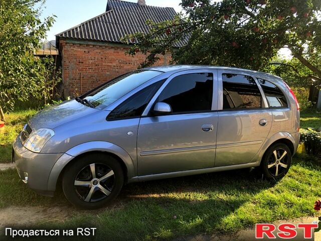 Серый Опель Мерива, объемом двигателя 1.4 л и пробегом 139 тыс. км за 4200 $, фото 1 на Automoto.ua