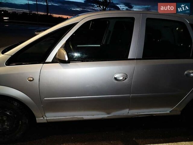 Серый Опель Мерива, объемом двигателя 1.36 л и пробегом 290 тыс. км за 1500 $, фото 14 на Automoto.ua