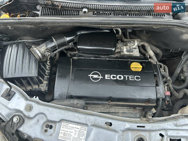 Сірий Опель Меріва, об'ємом двигуна 1.6 л та пробігом 205 тис. км за 4199 $, фото 10 на Automoto.ua