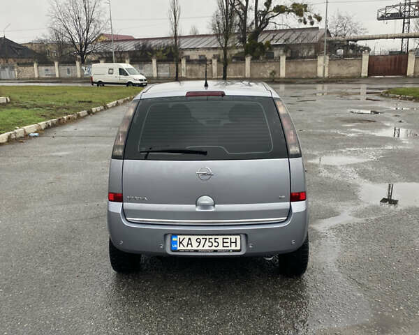 Серый Опель Мерива, объемом двигателя 1.8 л и пробегом 210 тыс. км за 3800 $, фото 12 на Automoto.ua