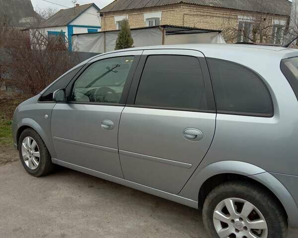 Сірий Опель Меріва, об'ємом двигуна 1.8 л та пробігом 210 тис. км за 3800 $, фото 5 на Automoto.ua
