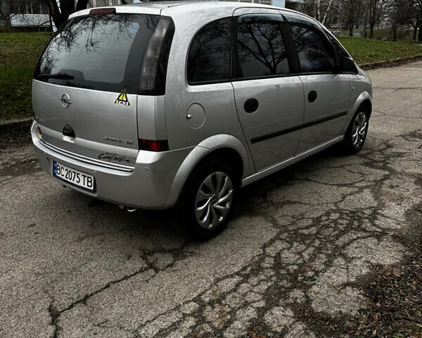 Сірий Опель Меріва, об'ємом двигуна 1.6 л та пробігом 260 тис. км за 4800 $, фото 8 на Automoto.ua