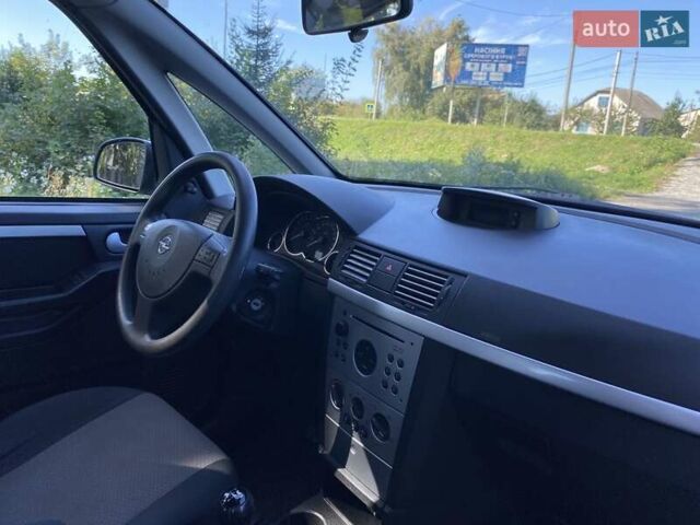 Серый Опель Мерива, объемом двигателя 1.6 л и пробегом 126 тыс. км за 4900 $, фото 8 на Automoto.ua