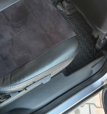 Серый Опель Мерива, объемом двигателя 1.6 л и пробегом 298 тыс. км за 4300 $, фото 8 на Automoto.ua