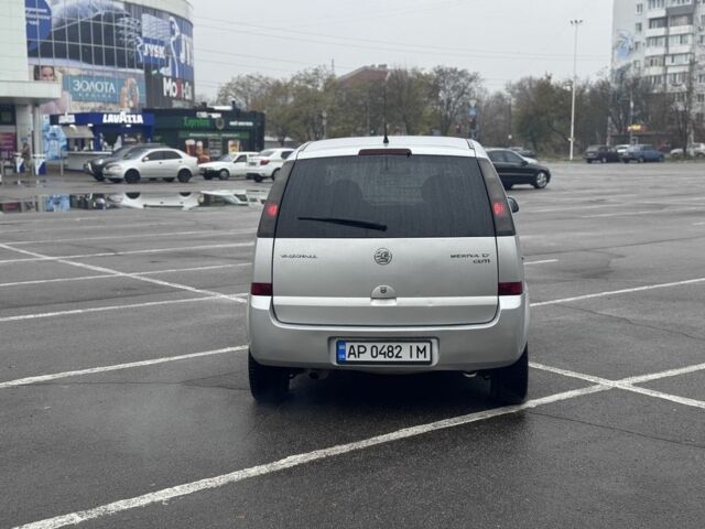 Серый Опель Мерива, объемом двигателя 1.7 л и пробегом 254 тыс. км за 3500 $, фото 5 на Automoto.ua