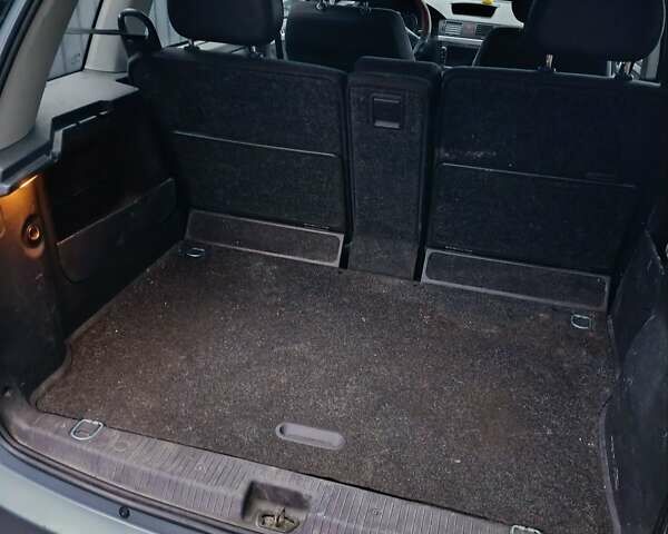 Серый Опель Мерива, объемом двигателя 1.6 л и пробегом 243 тыс. км за 4500 $, фото 9 на Automoto.ua