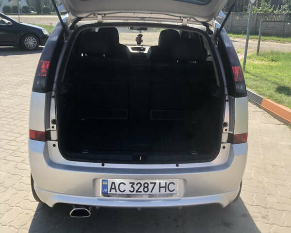 Серый Опель Мерива, объемом двигателя 1.6 л и пробегом 204 тыс. км за 4500 $, фото 6 на Automoto.ua