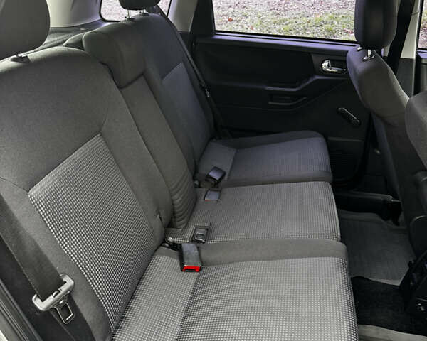 Сірий Опель Меріва, об'ємом двигуна 1.6 л та пробігом 260 тис. км за 4800 $, фото 19 на Automoto.ua