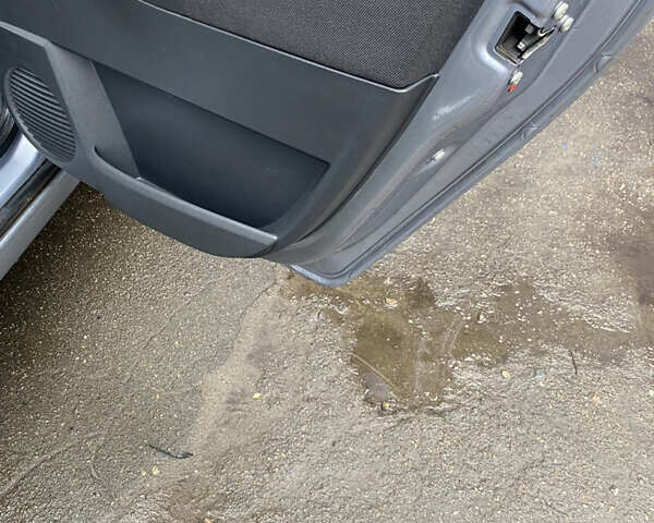 Серый Опель Мерива, объемом двигателя 1.8 л и пробегом 210 тыс. км за 3800 $, фото 23 на Automoto.ua