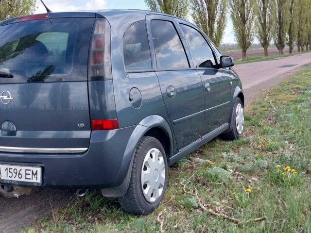 Серый Опель Мерива, объемом двигателя 1.6 л и пробегом 210 тыс. км за 4600 $, фото 3 на Automoto.ua