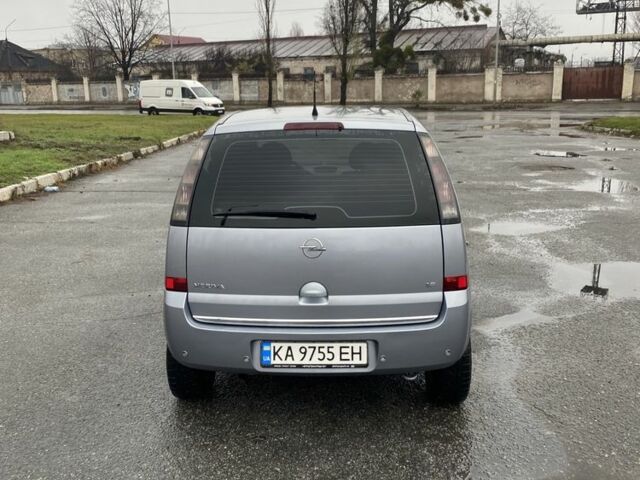 Серый Опель Мерива, объемом двигателя 1.8 л и пробегом 210 тыс. км за 3800 $, фото 7 на Automoto.ua