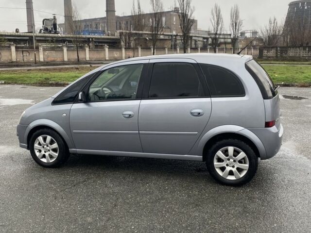 Серый Опель Мерива, объемом двигателя 1.8 л и пробегом 210 тыс. км за 3800 $, фото 9 на Automoto.ua