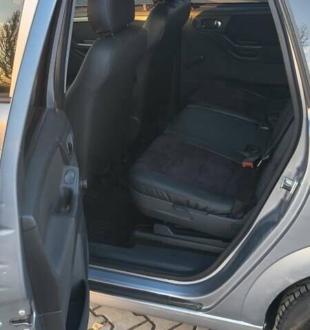 Серый Опель Мерива, объемом двигателя 1.6 л и пробегом 298 тыс. км за 4300 $, фото 4 на Automoto.ua