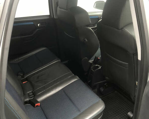 Серый Опель Мерива, объемом двигателя 1.6 л и пробегом 204 тыс. км за 4500 $, фото 5 на Automoto.ua