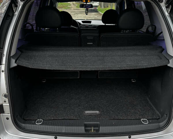 Сірий Опель Меріва, об'ємом двигуна 1.6 л та пробігом 260 тис. км за 4800 $, фото 18 на Automoto.ua