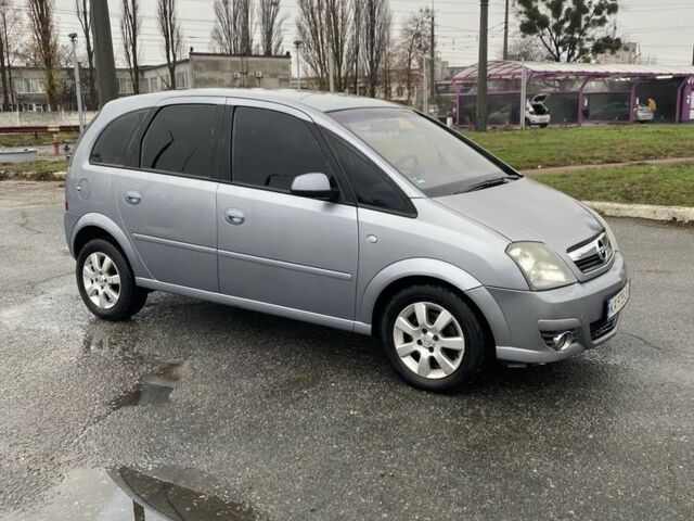 Серый Опель Мерива, объемом двигателя 1.8 л и пробегом 210 тыс. км за 3800 $, фото 6 на Automoto.ua