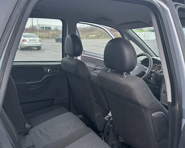 Сірий Опель Меріва, об'ємом двигуна 1.6 л та пробігом 205 тис. км за 4199 $, фото 12 на Automoto.ua