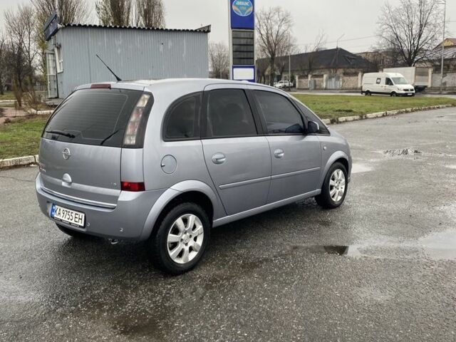 Серый Опель Мерива, объемом двигателя 1.8 л и пробегом 210 тыс. км за 3800 $, фото 4 на Automoto.ua