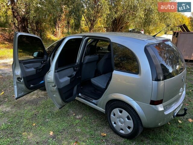 Сірий Опель Меріва, об'ємом двигуна 1.6 л та пробігом 207 тис. км за 2700 $, фото 21 на Automoto.ua