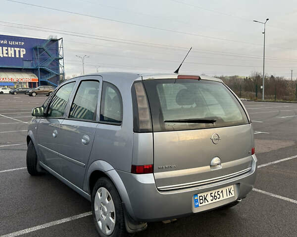 Сірий Опель Меріва, об'ємом двигуна 1.6 л та пробігом 205 тис. км за 4199 $, фото 4 на Automoto.ua