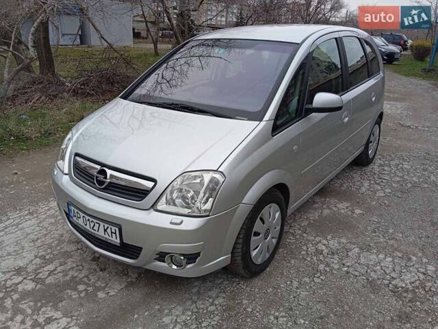 Серый Опель Мерива, объемом двигателя 1.6 л и пробегом 200 тыс. км за 6350 $, фото 2 на Automoto.ua