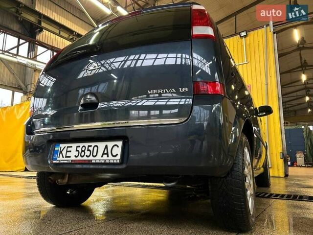 Серый Опель Мерива, объемом двигателя 1.6 л и пробегом 101 тыс. км за 6200 $, фото 12 на Automoto.ua