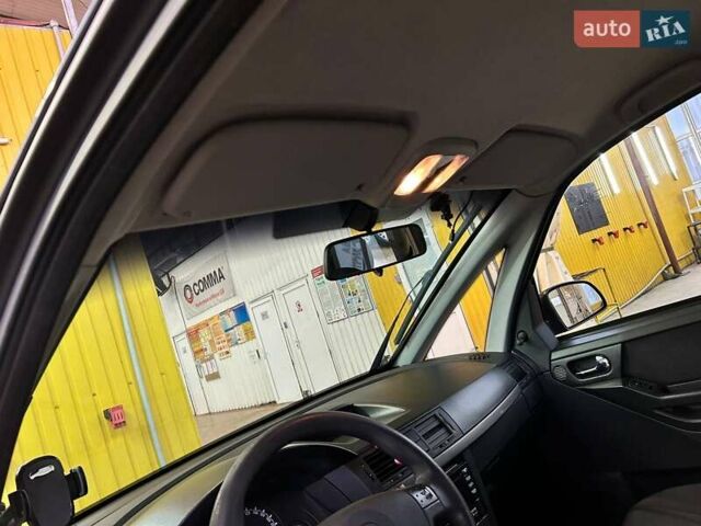 Серый Опель Мерива, объемом двигателя 1.6 л и пробегом 101 тыс. км за 6200 $, фото 23 на Automoto.ua