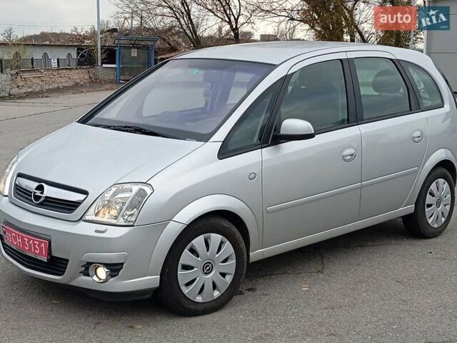 Серый Опель Мерива, объемом двигателя 1.6 л и пробегом 198 тыс. км за 6350 $, фото 8 на Automoto.ua