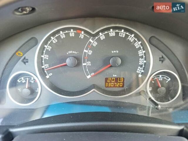 Сірий Опель Меріва, об'ємом двигуна 1.8 л та пробігом 330 тис. км за 3600 $, фото 8 на Automoto.ua