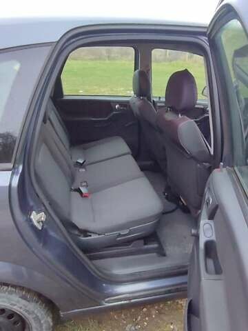 Сірий Опель Меріва, об'ємом двигуна 1.4 л та пробігом 220 тис. км за 3800 $, фото 8 на Automoto.ua