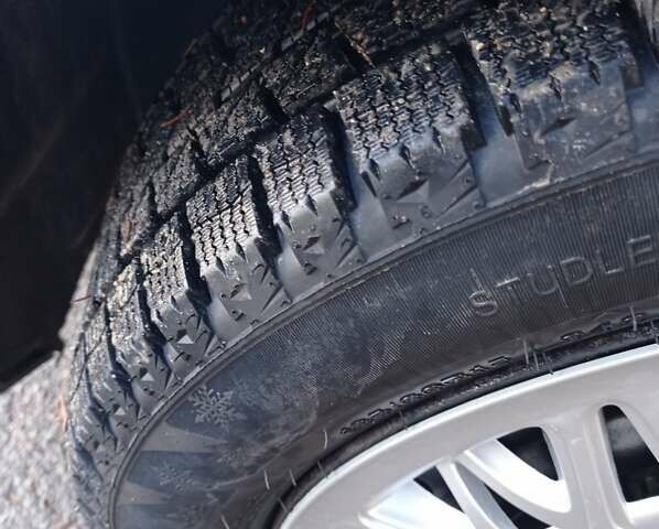 Сірий Опель Меріва, об'ємом двигуна 1.61 л та пробігом 193 тис. км за 4900 $, фото 8 на Automoto.ua