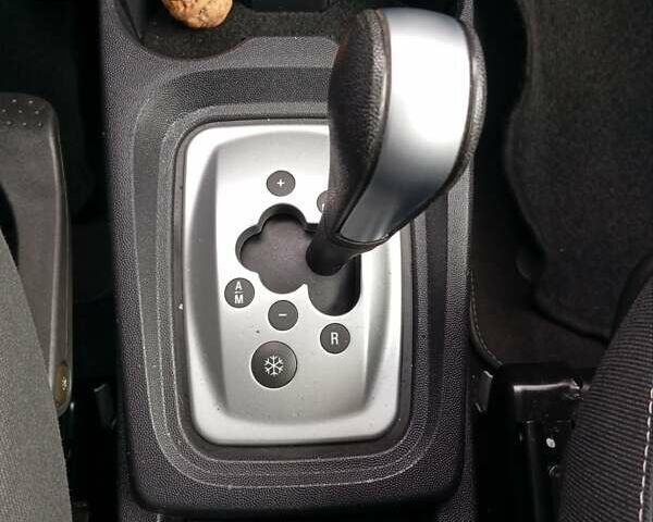 Серый Опель Мерива, объемом двигателя 1.6 л и пробегом 198 тыс. км за 6350 $, фото 49 на Automoto.ua