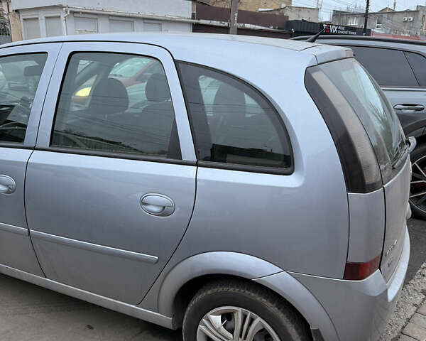 Серый Опель Мерива, объемом двигателя 1.6 л и пробегом 223 тыс. км за 3800 $, фото 8 на Automoto.ua