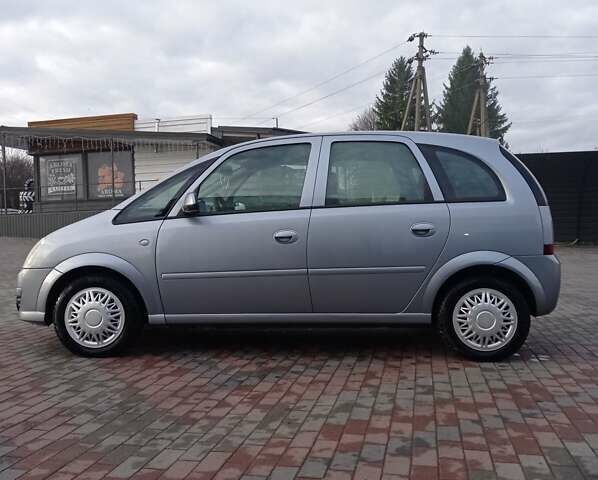 Сірий Опель Меріва, об'ємом двигуна 1.61 л та пробігом 193 тис. км за 4900 $, фото 3 на Automoto.ua