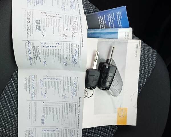 Серый Опель Мерива, объемом двигателя 1.6 л и пробегом 198 тыс. км за 6350 $, фото 54 на Automoto.ua